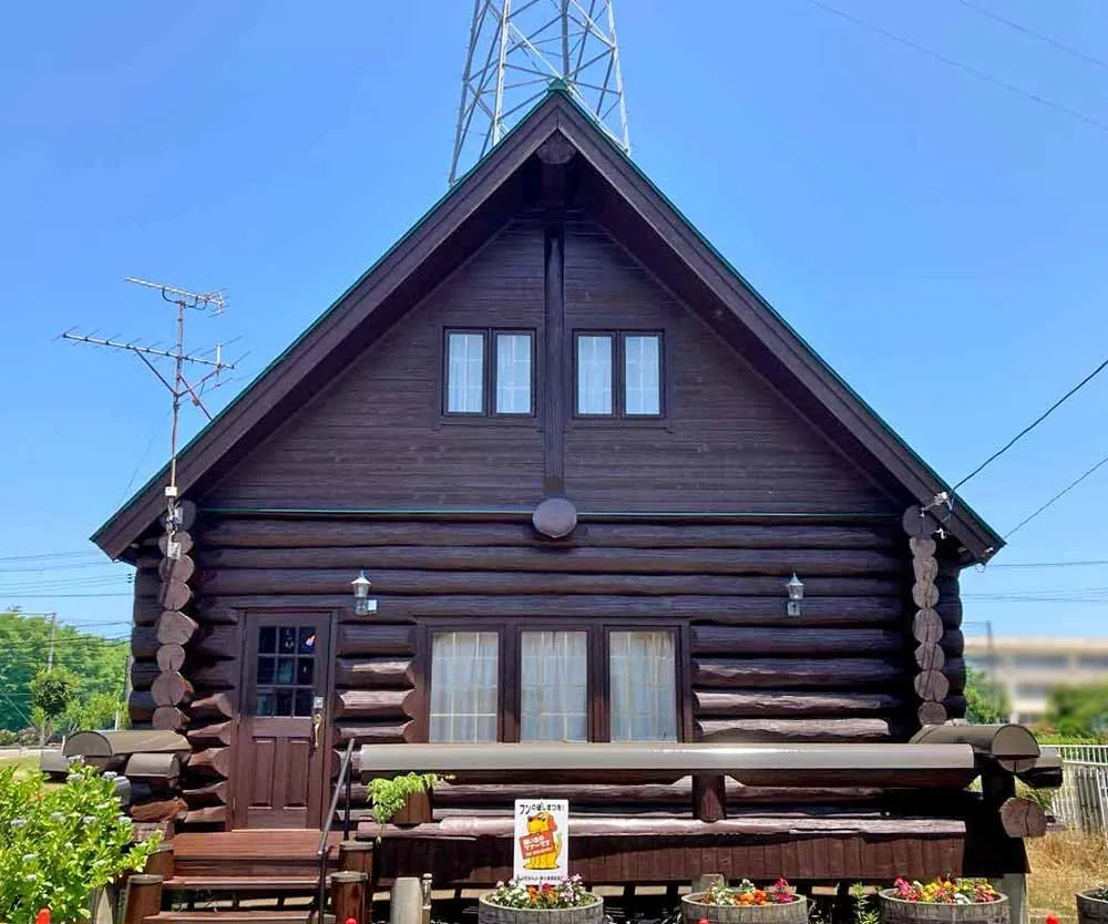 新潟市北区C会館　屋根・外壁塗装事例｜新潟市北区、東区、江南区、聖籠町、新発田市、阿賀野市のリフォーム